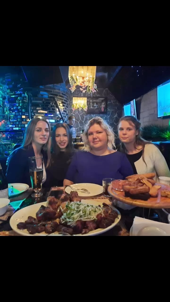 mariya_petukhova in LOOKY. . Боженька смолвил🤷‍♀...