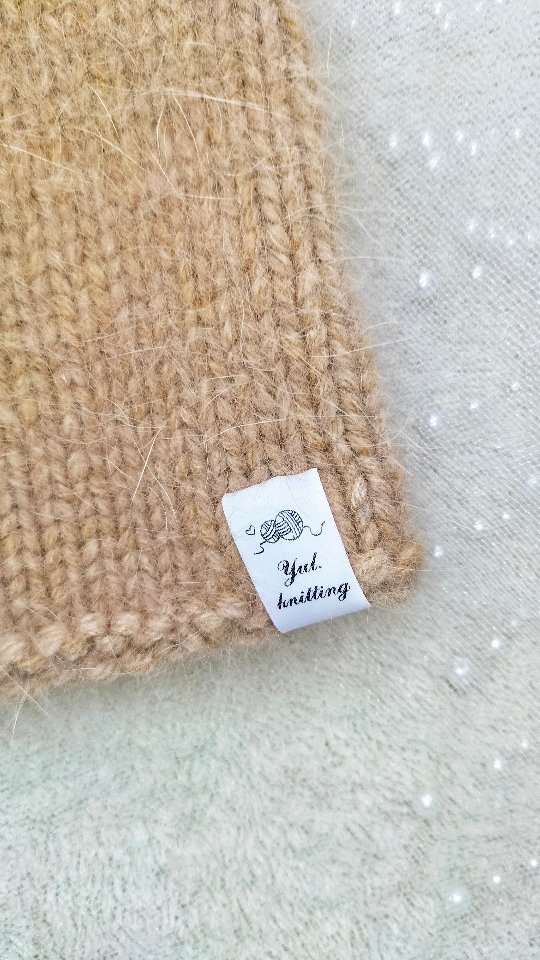 yul.knitting в LOOKY. . В эту шапку не возмо...