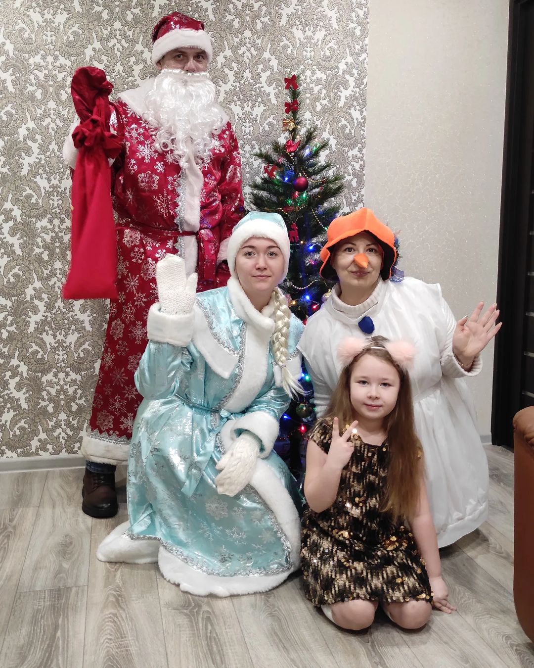 kuznetsova_87_ в LOOKY — Здравствуй, дедушка Мороз, борода из ваты...🎅🎄✨