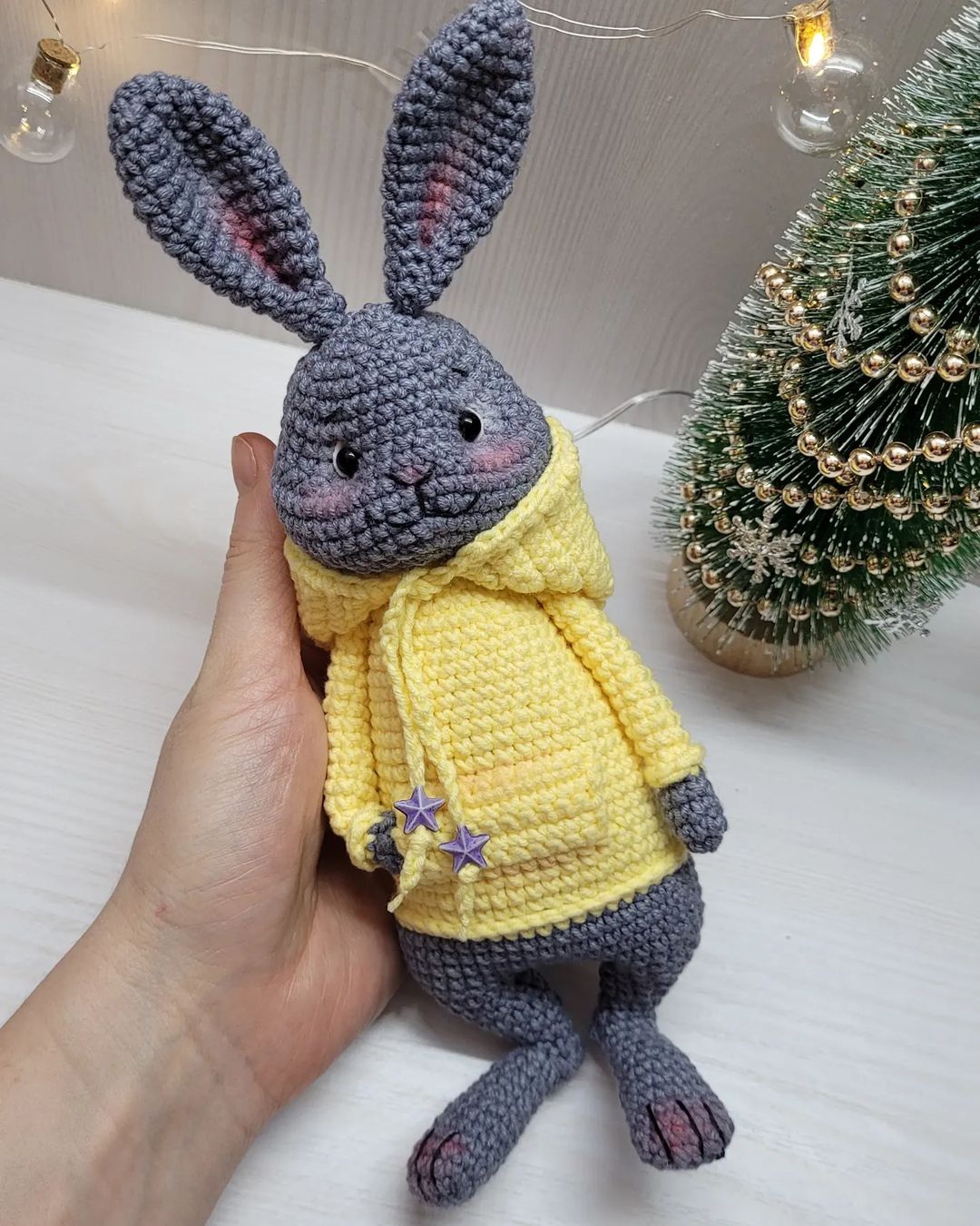 Первому Кролику было скучно... Поэтому ему в компанию связался Серенький 🐰