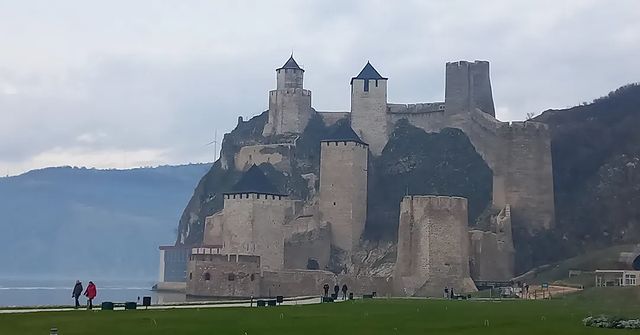 faysal_arf в LOOKY. #serbia,#golubac,#belgrade,#serbiatravel,#history,#castle,#amazingplaces,#bdtourist,#bangladesh,#lovetotravel. Tremendous historica...