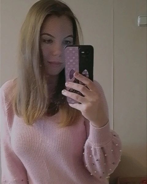 mademoiselle.yt в LOOKY. . null