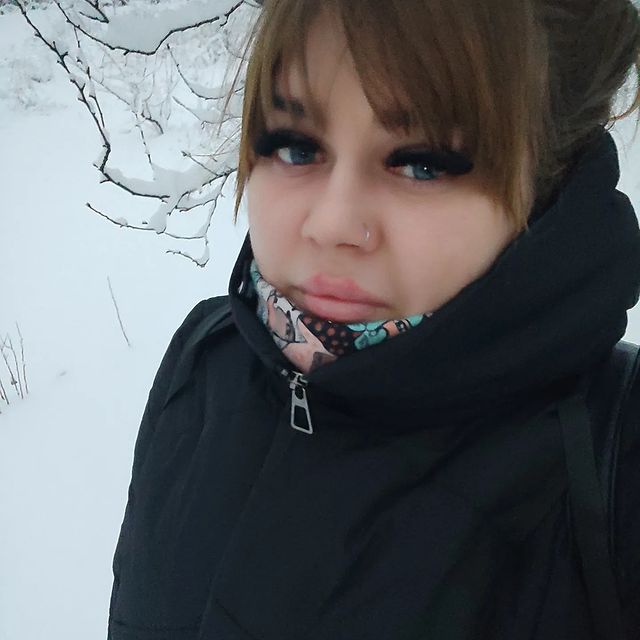 kristina_dedyaeva1512 в LOOKY. . Пока выпал снег, обя...