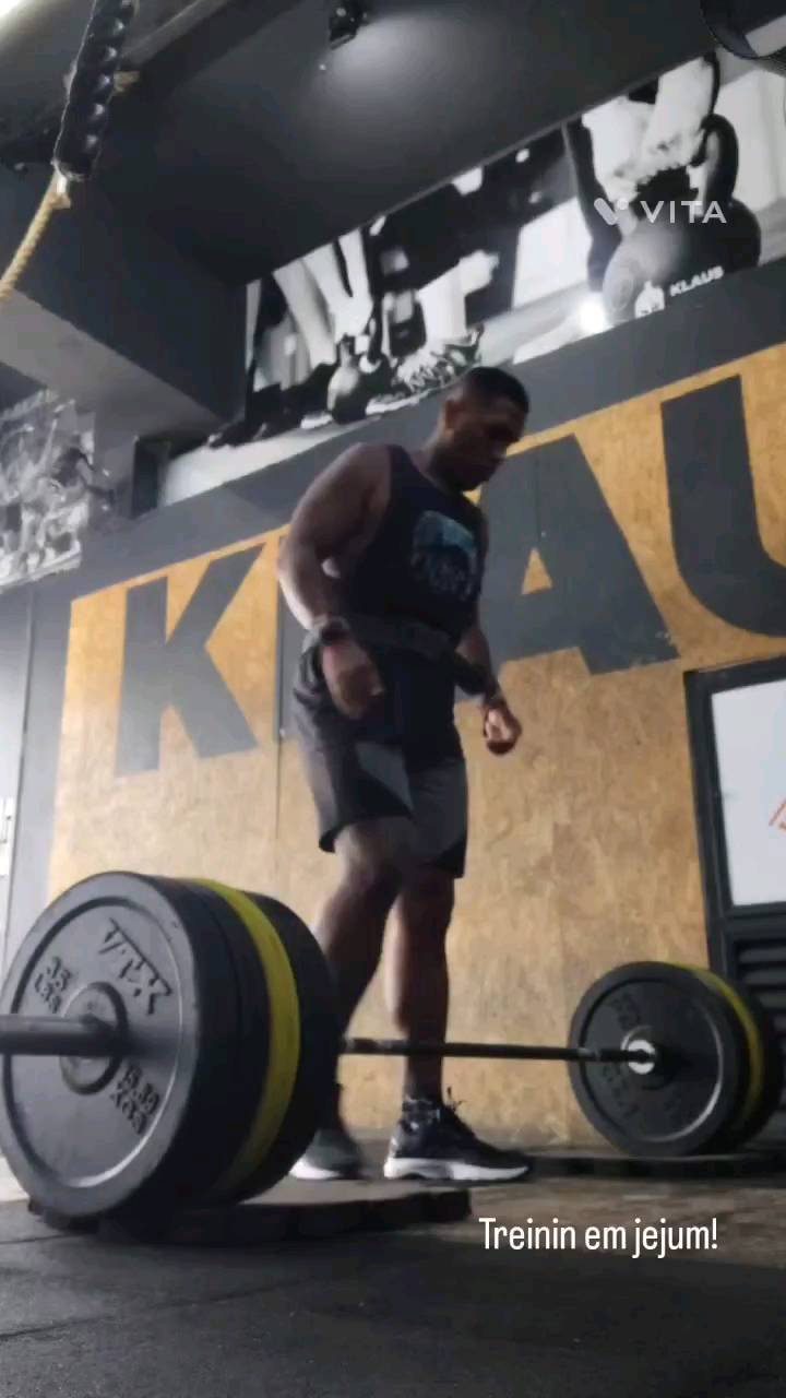 gabriel_callegario в LOOKY. #crossfit,#emagrecer,#errejota,#crossfitbrasil. #crossfit 
#emagrece...