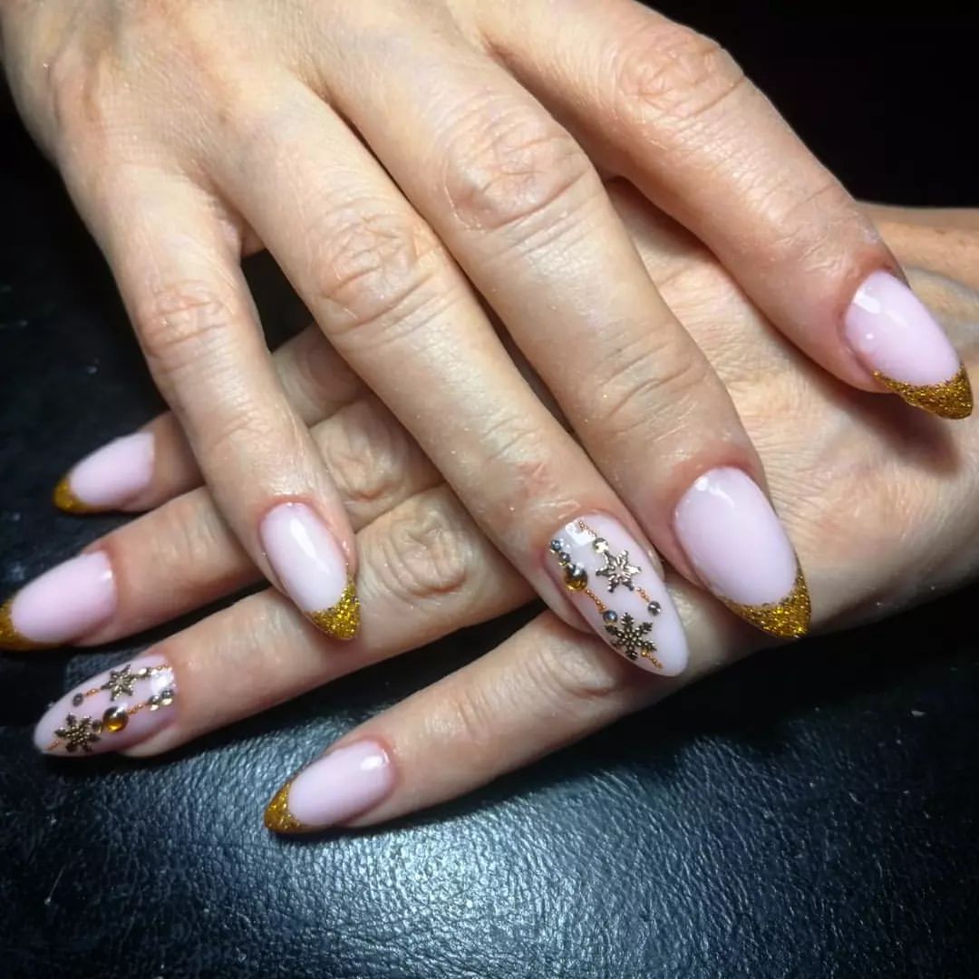 inna_nailart в LOOKY — ❄️❄️❄️#гелевоенаращиваниекраснодар #гелевыеногти #гелевоенар