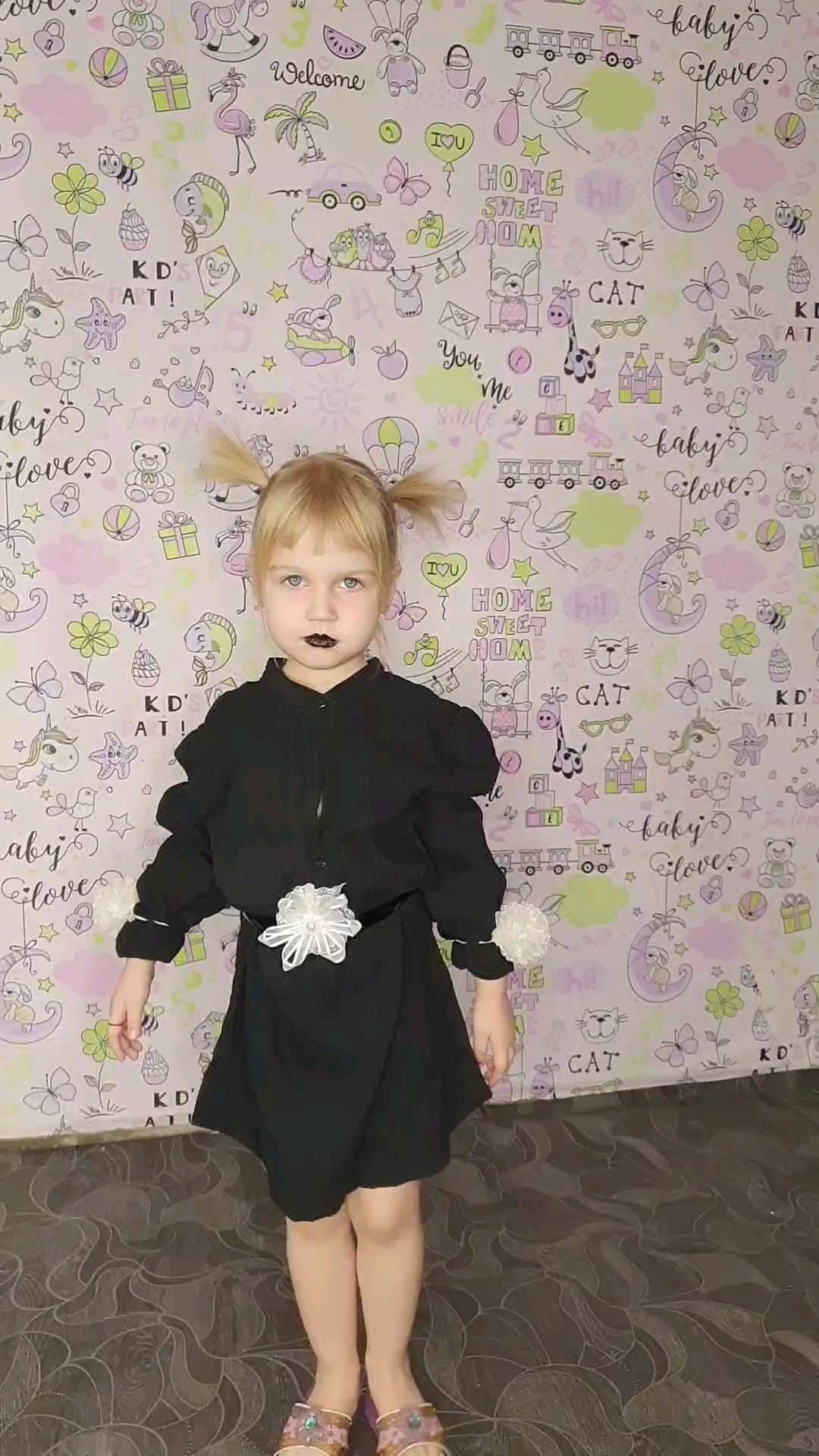 a.zveruga_krsk в LOOKY. #wednesday,#wednesdayaddams,#пародия,#танец. Звезда в тренде, пар...