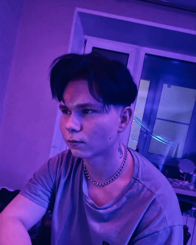 vad1m_ko в LOOKY. . Прост хз 🤷‍♂️