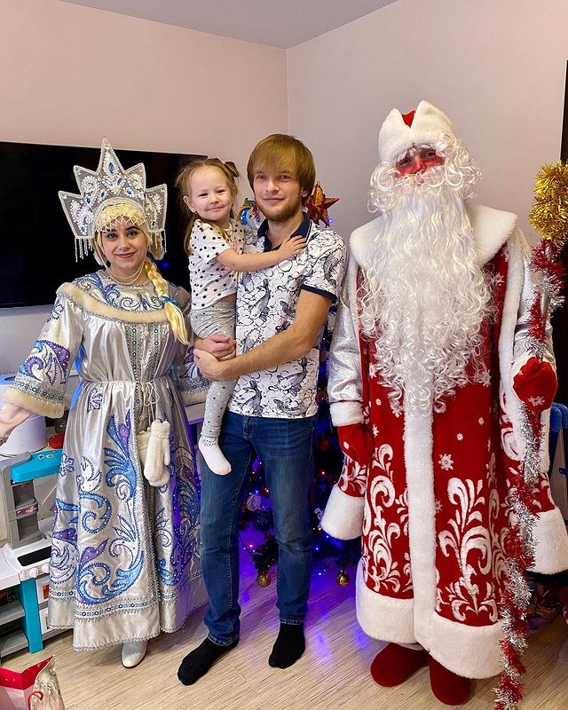 anton.i.vanov в LOOKY. . Ля, кто приехал 😲🎄...