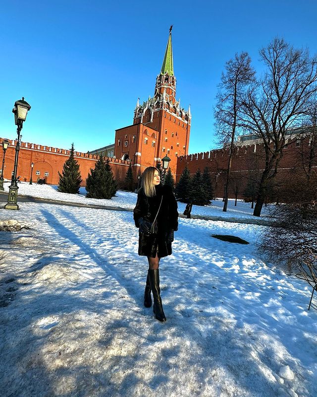 katerina_vvv в LOOKY. #ЁлкавКремле,#НовыйГод,#Москва,#2января2023. #ЁлкавКремле #НовыйГ...