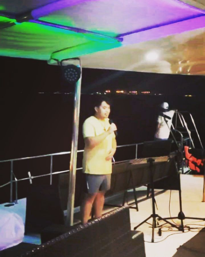 m1chaelangan в LOOKY. . Singing for the firs...