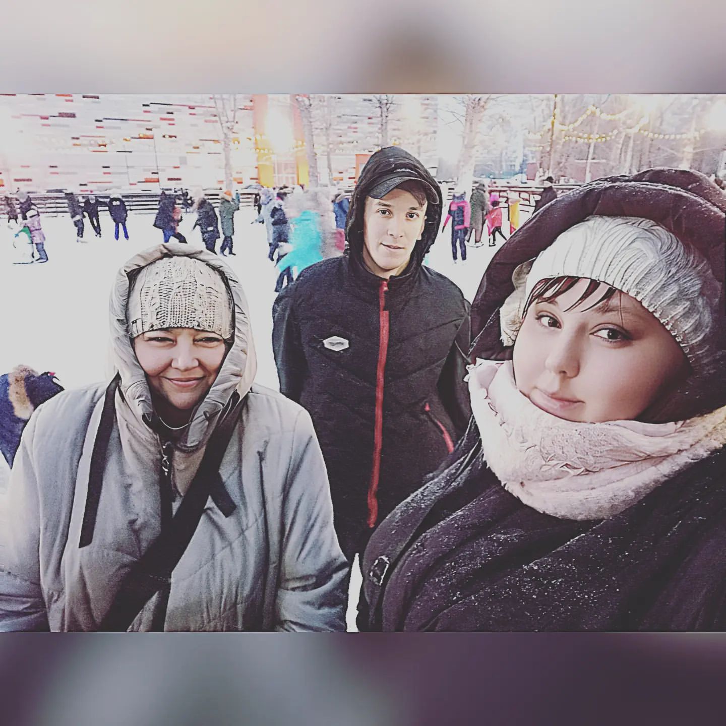 bashaksenya в LOOKY. . Начало года уже акти...