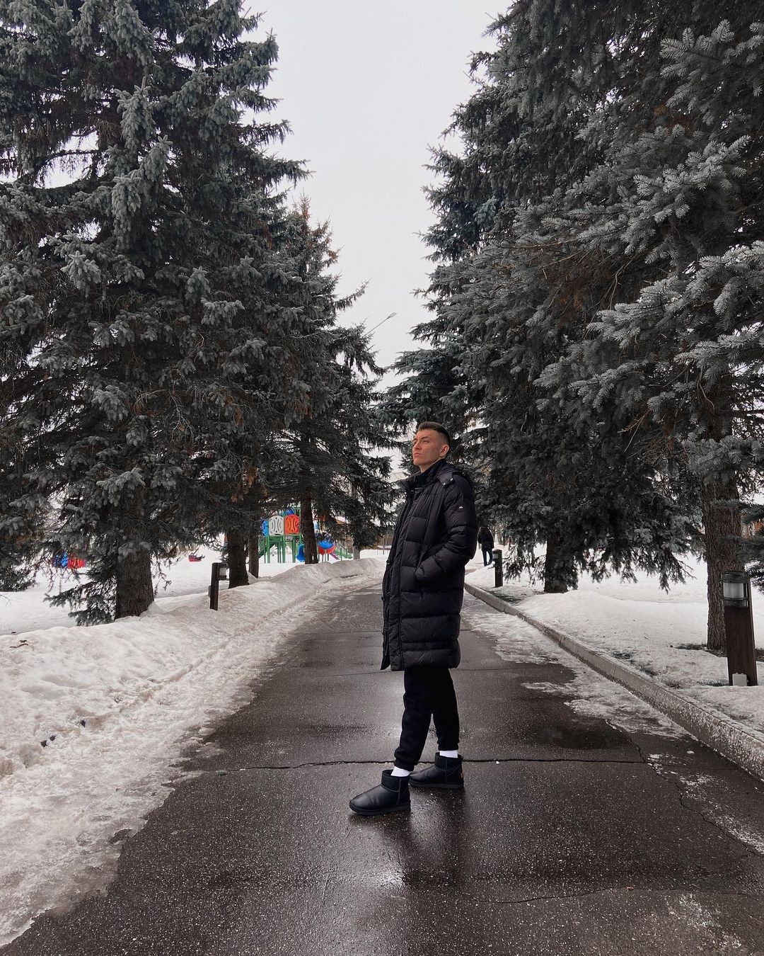 becik.born в LOOKY — Загадочно смотрю, что же мне подготовил 2023 год 🆕