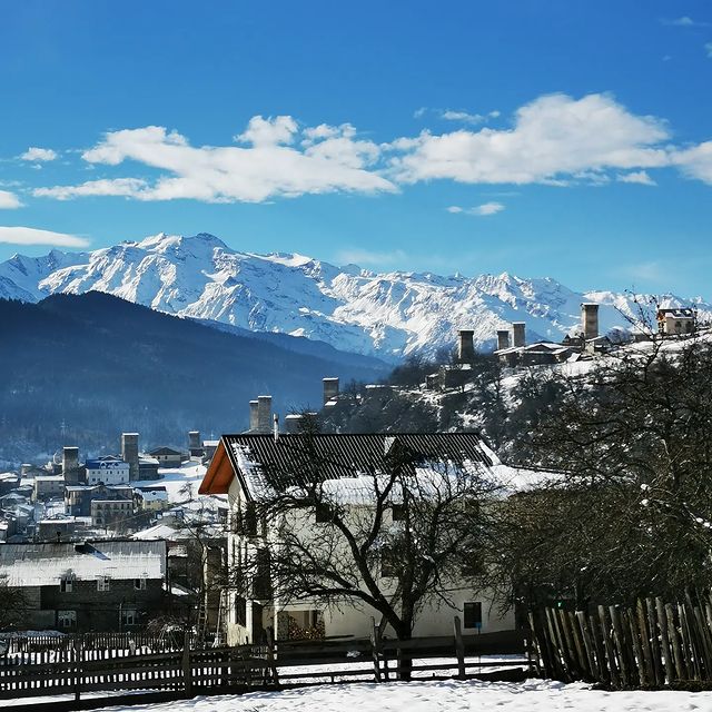 vadoss_pavlov в LOOKY. #Mestia,#Svanetia,#Georgia,#travel,#путешествия,#natgeo,#vandrouki,#instatravel,#mountains,#snow,#ice,#white,#blue,#грузия,#местия,#горы,#снег,#лед. Fabulous #Mestia loc...