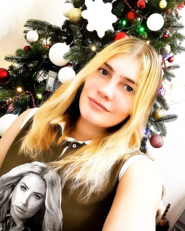 nadya9356494 в LOOKY. #СРождеством,#2023. С рождеством 
#СРожд...
