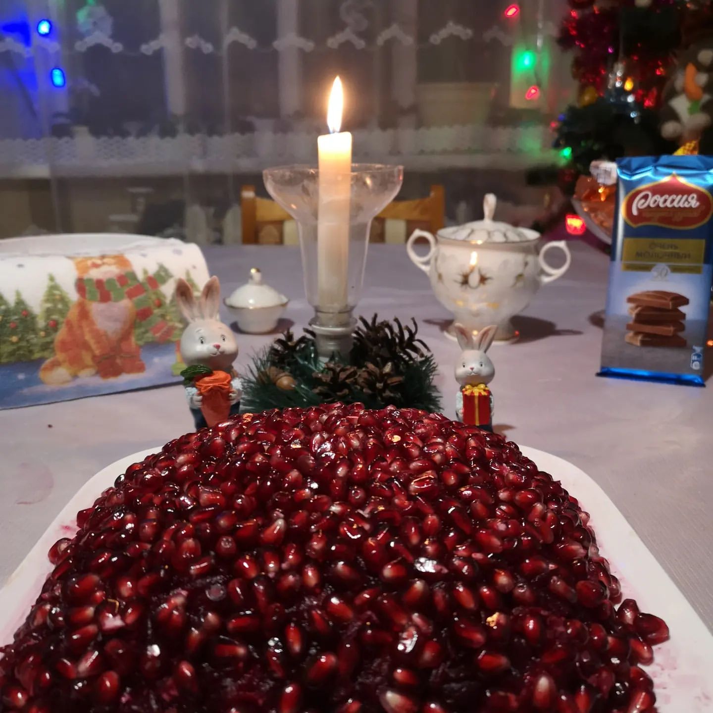 Гранатовый квадрат. 
Салатик на рождество.

@WanRaik
@гранатовыйбраслет
@пальчикиоближешь