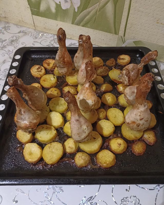 viktorivanov644 в LOOKY. . Курица с картошкой в...