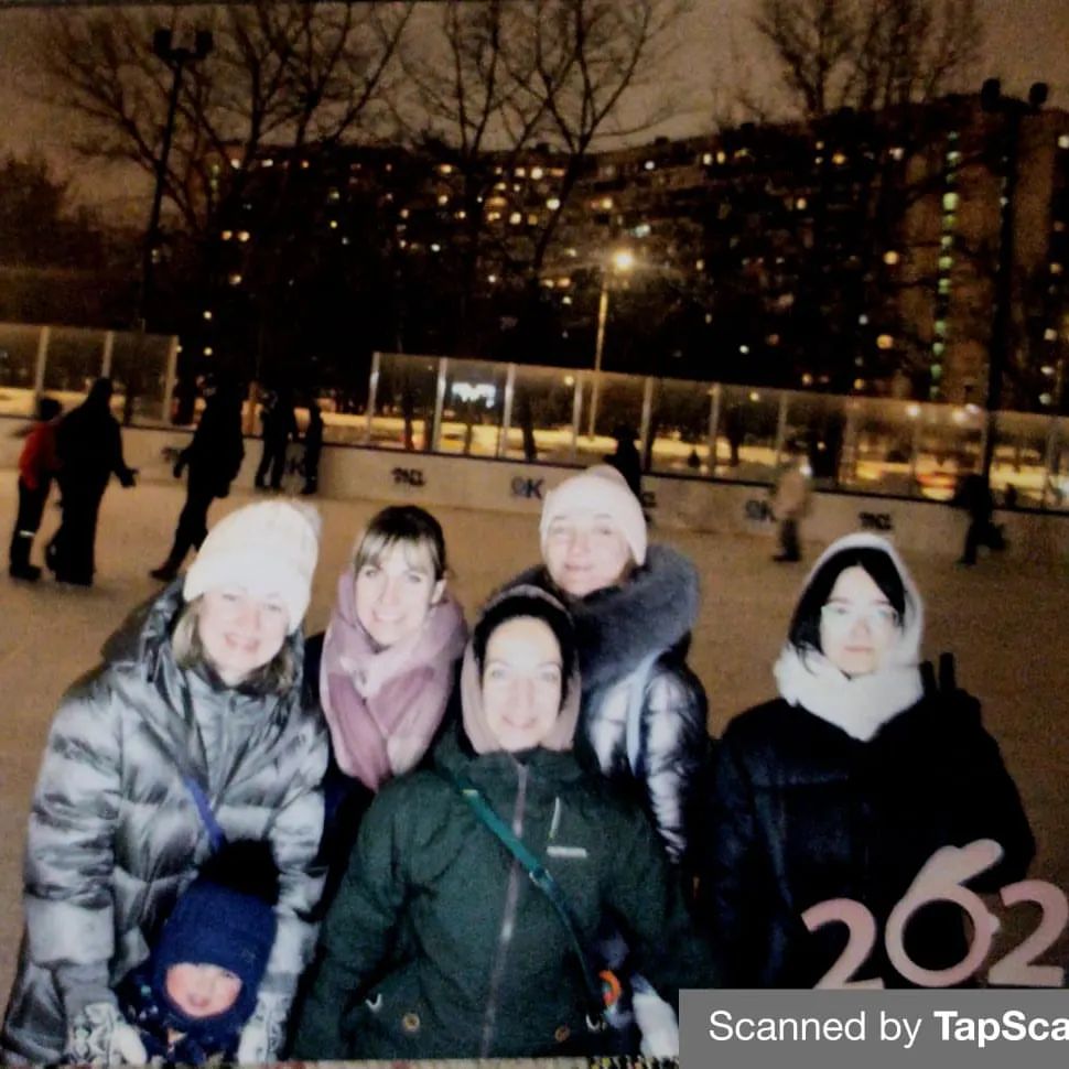 Второй месяц зимы пошел, а мы только открыли сезон коньков) #friends #skates #winter