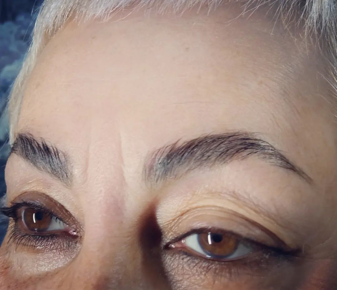 laza_lash_brow в LOOKY — 🌸Долговременная укладка и коррекция 🌸

☑️Цена 600 рублей

