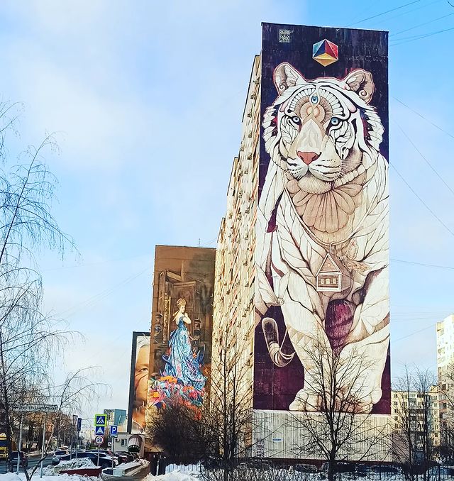 vitella777 в LOOKY. . Под этими массивными...