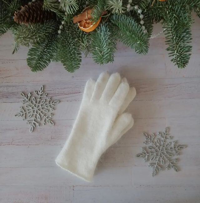 svetyk_nw в LOOKY. #my_winter_gloves. ПЕРЧАТКИ 🧤

Базовые...