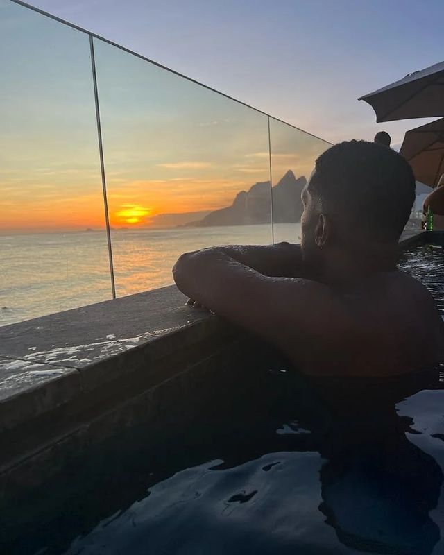gabriel_callegario в LOOKY. #errejota,#brasil,#ipanema. De um dia memorável....