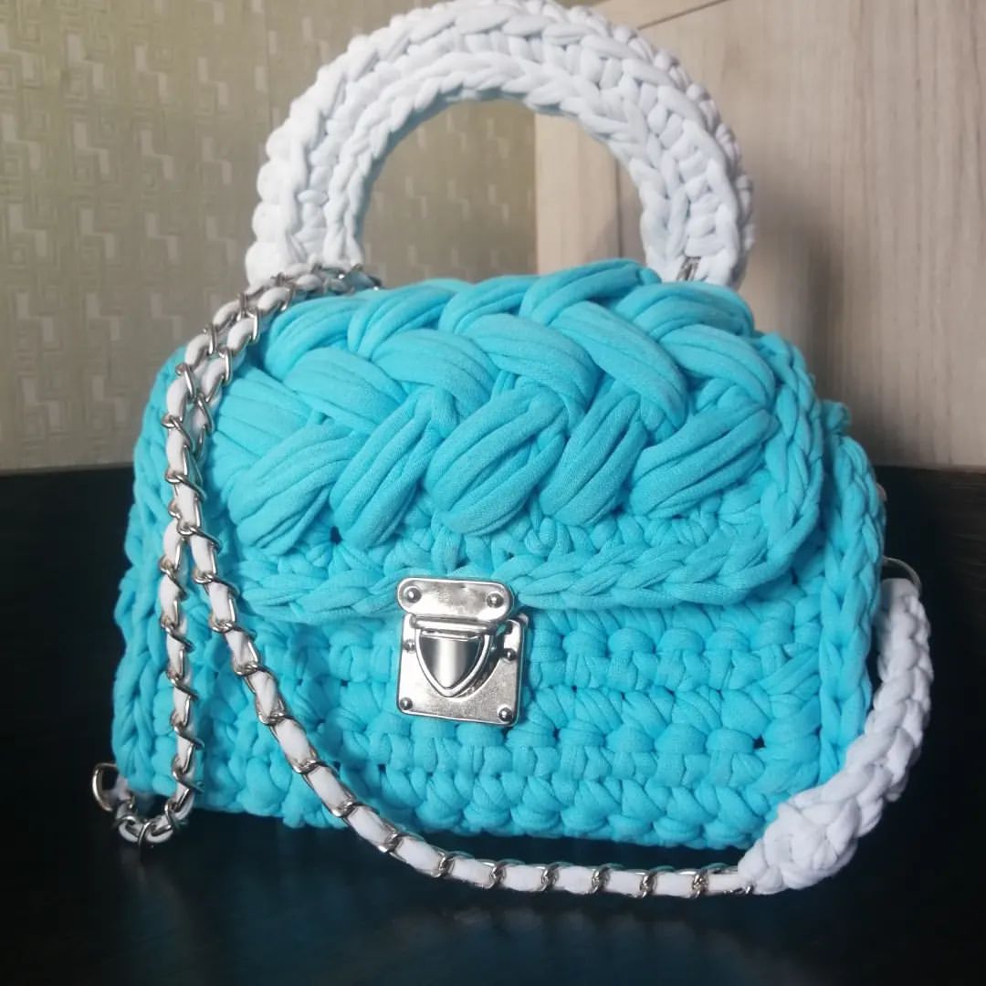 lenusiksolntse в LOOKY. #вязанаясумка,#сумкакрючком,#bagforwomen,#bags,#style,#сумканазаказ,#вяжутнетолькобабушки,#вяжуназаказ,#сумки,#сумкиизтрикотажнойпряжи,#сумкиизбусин. ❤моя первая работа❤ ...