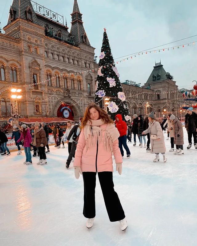 semenova.viks in LOOKY. . null
