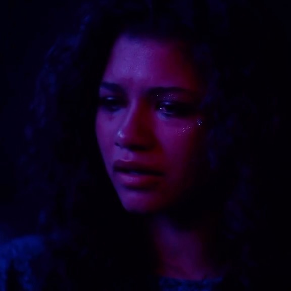 notshiroo_ в LOOKY. #zendaya,#lifequotes,#brokenheart,#myself. Whatever you do, it ...