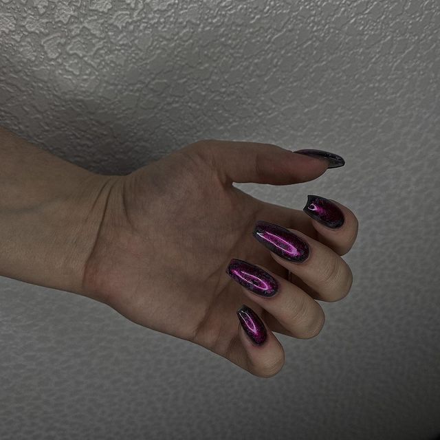 beriatox в LOOKY. #color,#colornails,#naildesigns,#nailart,#nailartist,#instagram,#instalike,#estetica,#manicure,#manic,#nailinstagram,#instafashion,#fashionnails,#маникюр,#маникюрдизайн,#наращиваниеногтей,#наращивание,#colormood,#moodnails,#nailpolish. 🌈Как цвет лака для ...