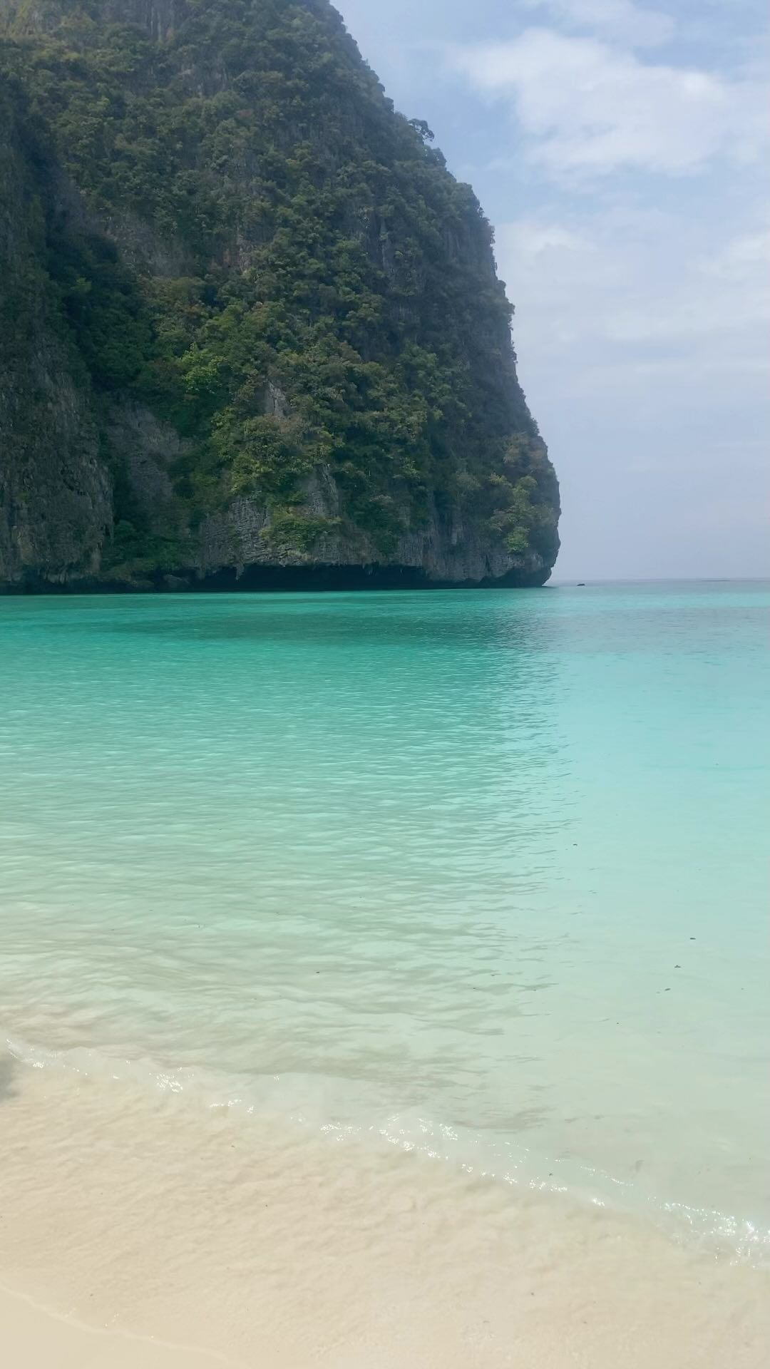 _nuyrgyiaana_ в LOOKY. . Phuket ❤️