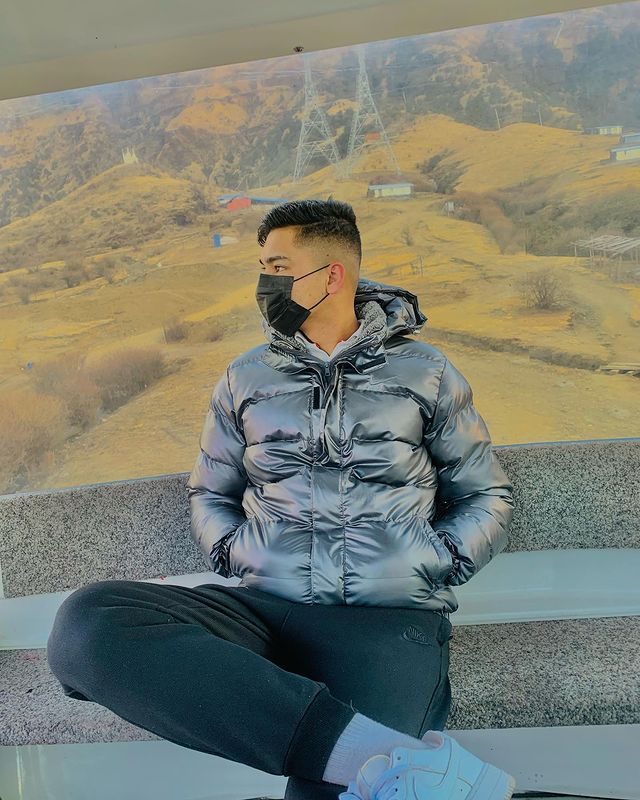 kamal_paudel30 в LOOKY. . 🖤