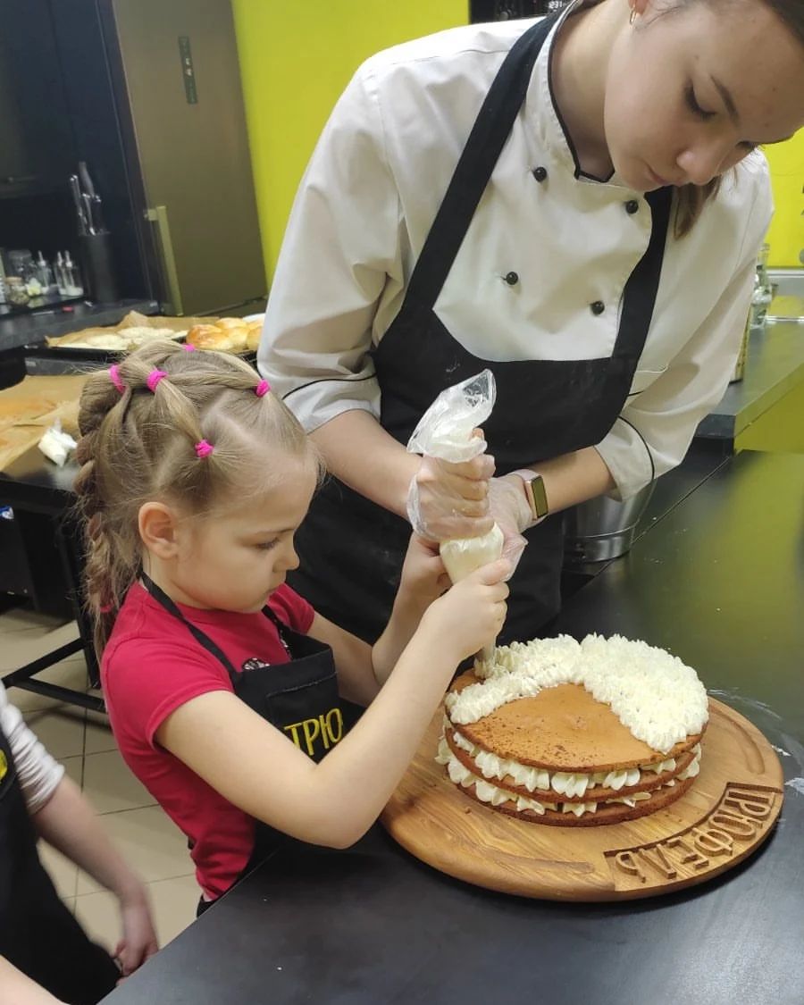 @studiotruffle 

#шоколаднаяАлёнка #счастливоедетство #друзья
