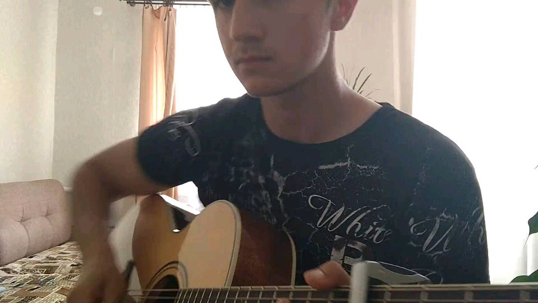 kond_rat.ev в LOOKY. #fingerstyle,#guitar,#anime. #fingerstyle 
#guita...