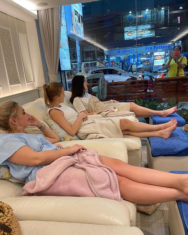 tasyulenka в LOOKY. #запискиногтепилки#блондинказарулем#pattaya#tailand#see#сиамскийзалив#иззимывлето. Тайский массаж
Масса...