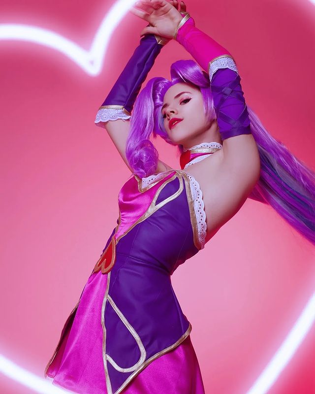 juliapyrinova in LOOKY. #jinx,#cosplay,#cosplaygirl,#cosplaylol,#cosplayleagueoflegends,#leagueoflegends,#leagueoflegendscosplay,#leagueoflegendsheartseeker,#heartseeker,#heartseekerjinx,#heartseekerjinxcosplay,#косплей,#сердцеедка,#сердцеедкаджинкс,#лигалегенд,#косплейджинкс,#косплейлигалегенд. Совсем скоро будет д...
