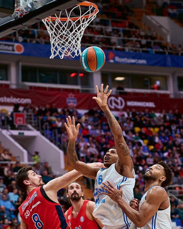 andrey_bogatow в LOOKY. #Andrey_Bogatow,#basketball,#россия,#баскетбол,#nikon,#basketball🏀,#CSKA,#министерствоспорта,#спорт,#ЦСКА,#ЗЕНИТ,#nikontop,#мяч,#соревнования,#москва,#мегаспорт,#тасс,#репортаж,#матч,#спортсмен. Баскетбол 
ЦСКА - ЗЕ...