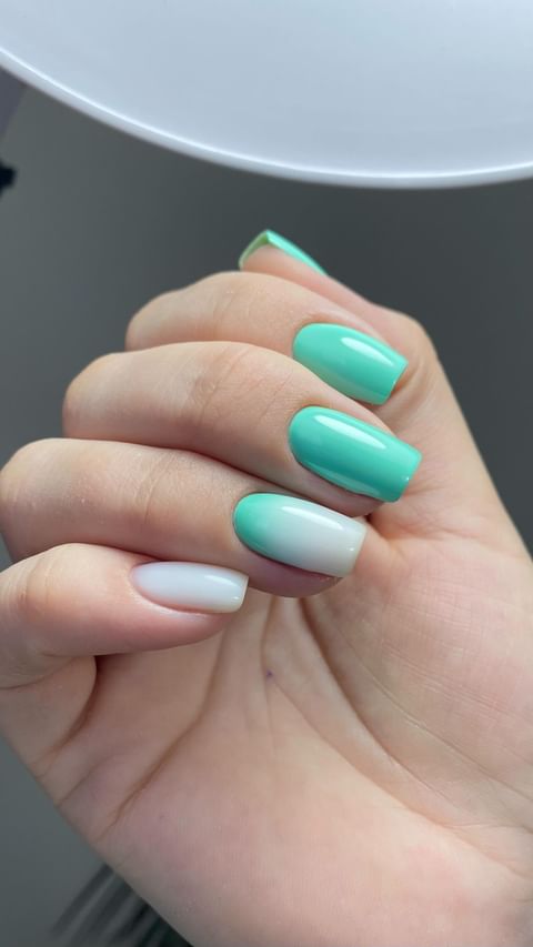 mishurina.nails в LOOKY. #маникюрновоорск,#градиентнаногтях,#тиффани,#орск,#оренбург. #маникюрновоорск #гр...