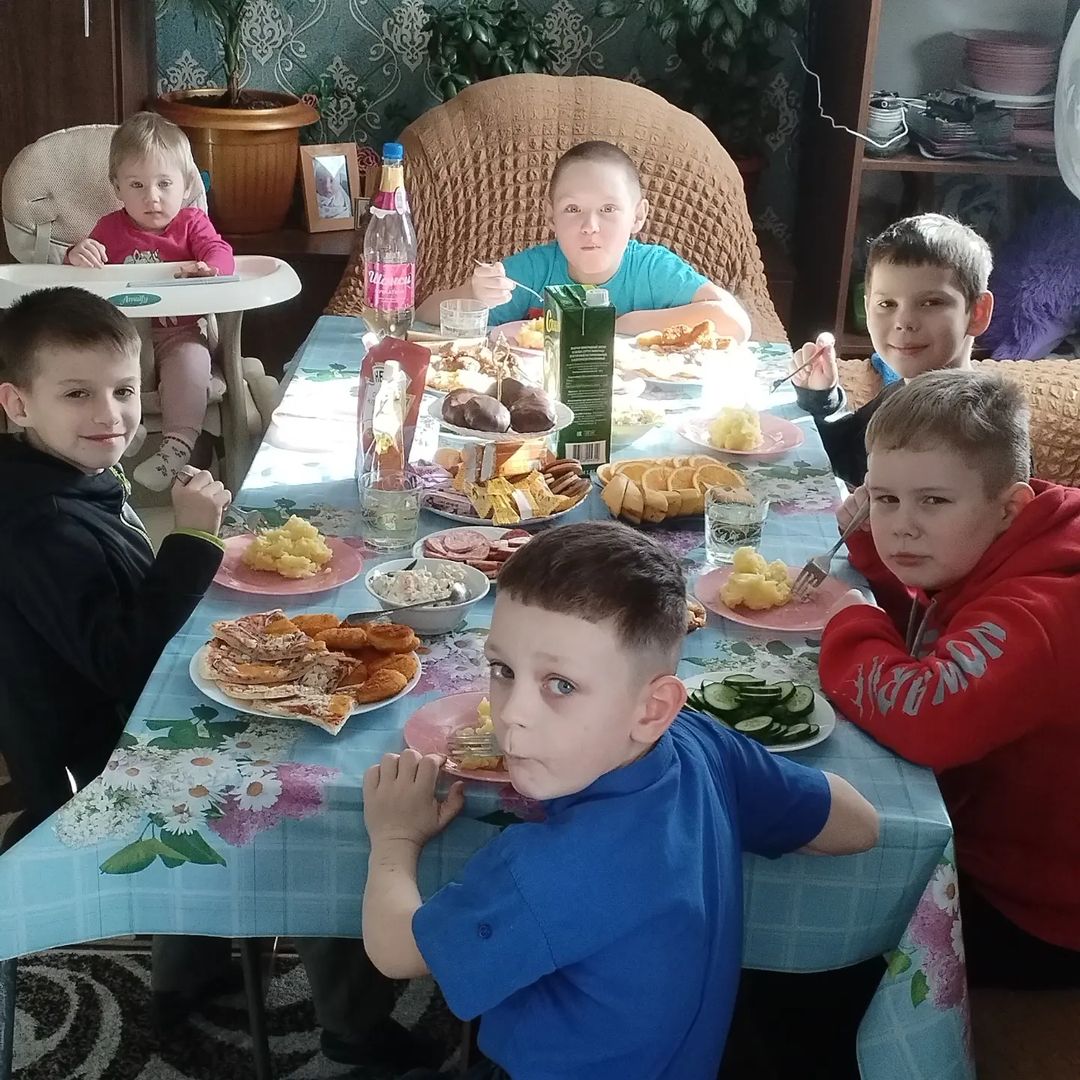 verhovez92 in LOOKY. . Отмечаем день рожден...