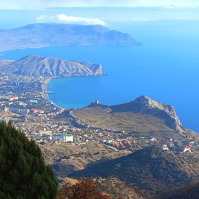 v.nekrasova21 в LOOKY. . Вид с горы Перчем на...