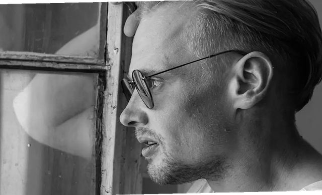 boypravsergei_ph в LOOKY. #bw,#man,#brutal,#smoke,#glases,#muscle,#cinema,#cinemaphotography,#blackandwhite. #bw #man #brutal #sm...