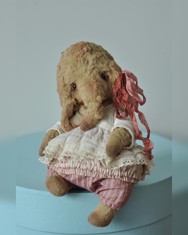 smirnova.teddy в LOOKY. #teddy,#teddybear,#teddyartist,#love,#подарок,#elephant,#teddyartist,#teddymaster,#teddybearartist,#artistteddybear,#теддикупить,#теддимир,#теддимастер,#теддист,#теддиназаказ,#авторскиетедди,#шьюмишек,#теддиручнойработы. 🥰

#teddy #teddybea...