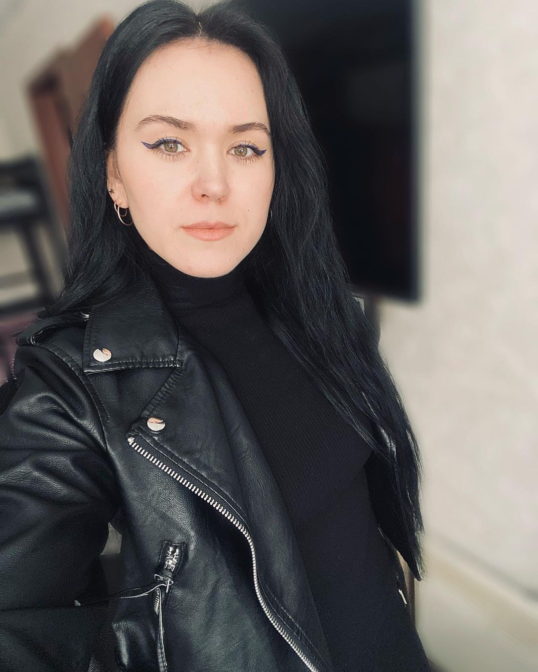 anjela_vostrilove в LOOKY — Коротко о том,какие песни я сейчас слушаю. По-любому, многие