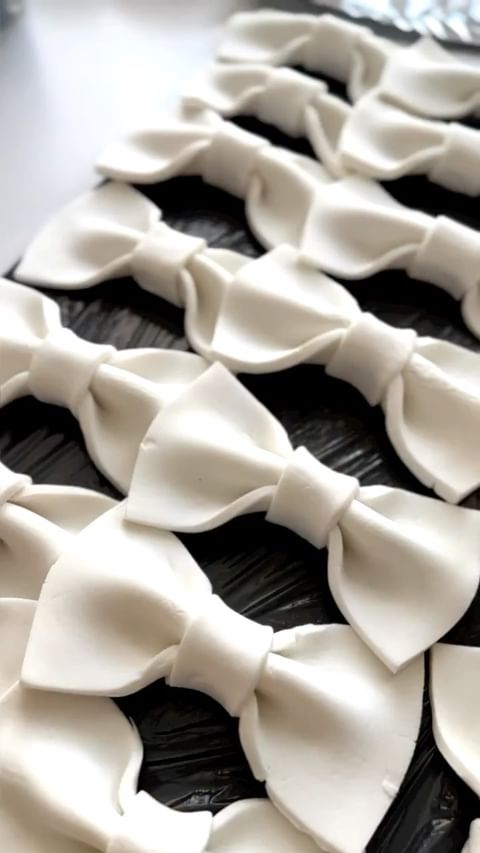 sladko_bakery.msk в LOOKY. #тортназаказмосква,#тортсживымицветами,#тортыназаказмосква,#тортыназаказкрасногорск,#красногорскийрайон,#жкартпортофино,#жкарт,#павшинскаяпойма,#тортымарьино,#капкейкиназаказмосква,#десертыназаказмосква,#кондитермосква,#кейкпопсымосква. Приближается главный...
