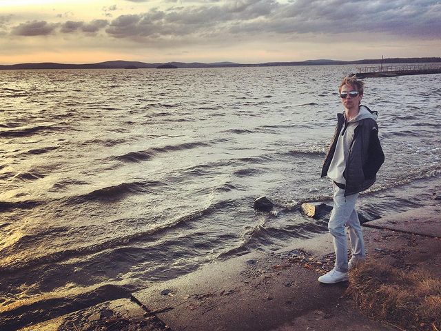 maxon_1st в LOOKY. #singer,#музыкант,#drummer,#барабанщик,#instagood,#selfie,#селфи,#musician,#фото,#photo,#2017,#lake,#озеро,#архив,#walk,#walking,#прогулка,#storm,#шторм,#winter,#зима,#february,#февраль,#2023,#екб,#ekb,#архив,#memories,#воспоминания. May. 2017.

#twigger...