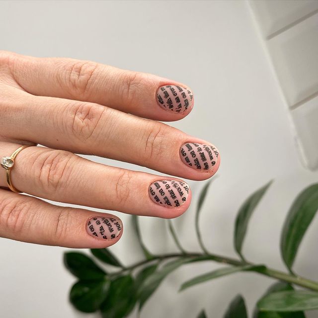 elizaveta_nail33 в LOOKY. #маникюр33,#маникюрвладимир,#красивыйманикюр,#педикюр,#педикюрвладимир. @oks_oksss 🖤

- - -...
