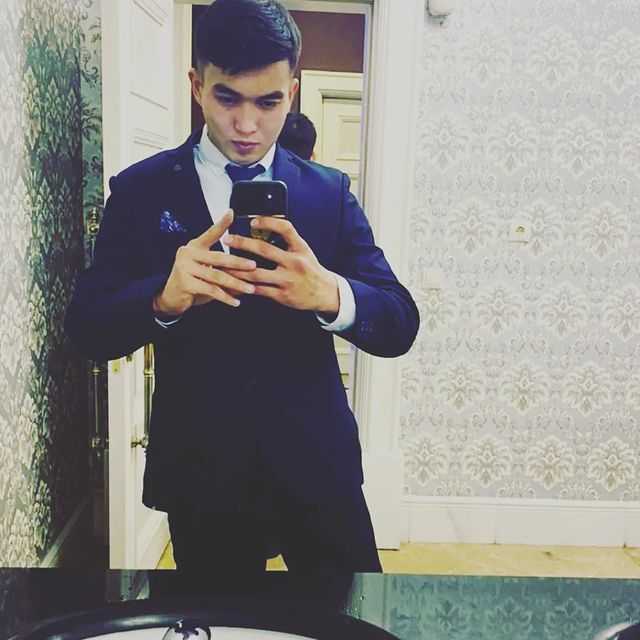 abazhan__aset в LOOKY. . null