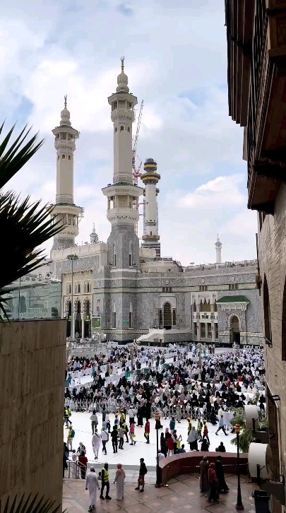asad_dubai_2oo в LOOKY. . Obuna boʻlib qoʻying...