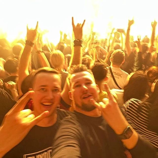 victor_derevyashkin в LOOKY. . Панковали на выходны...