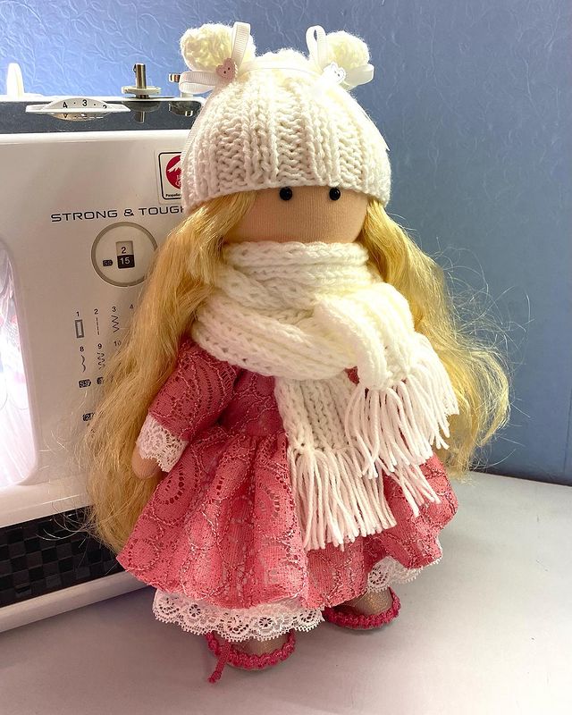 kse.kids в LOOKY. #ручнаяработаназаказ,#кукла,#кукларучнойработы,#интерьернаякукла,#подарокребенку,#подарокна8марта. Вот такая милая девч...