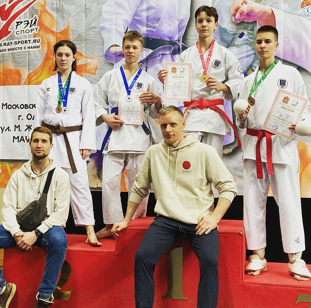 karate_kime в LOOKY. . 4 спортсмена из наше...